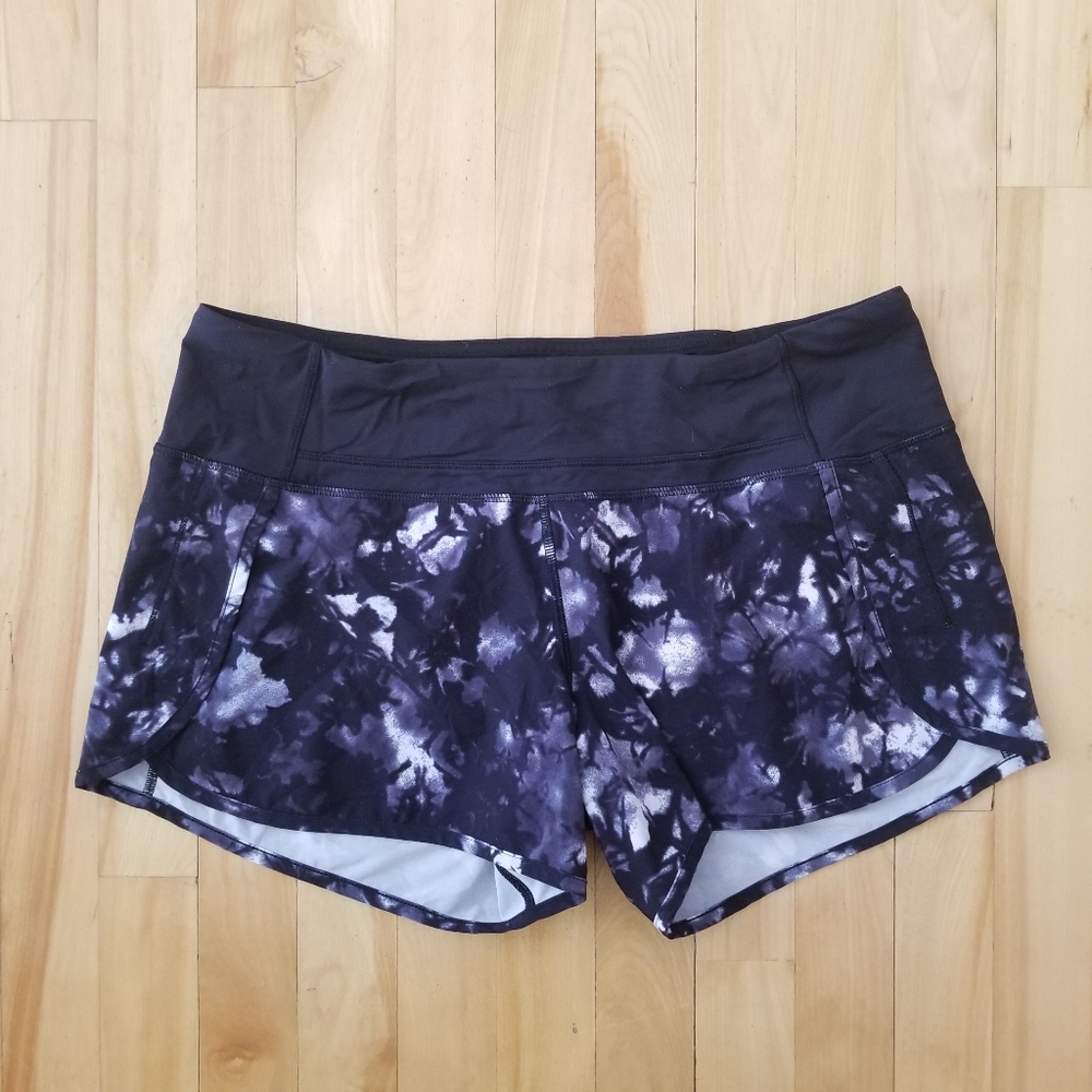 Lululemon Athletica Shorts Black/White/Grey Size 8